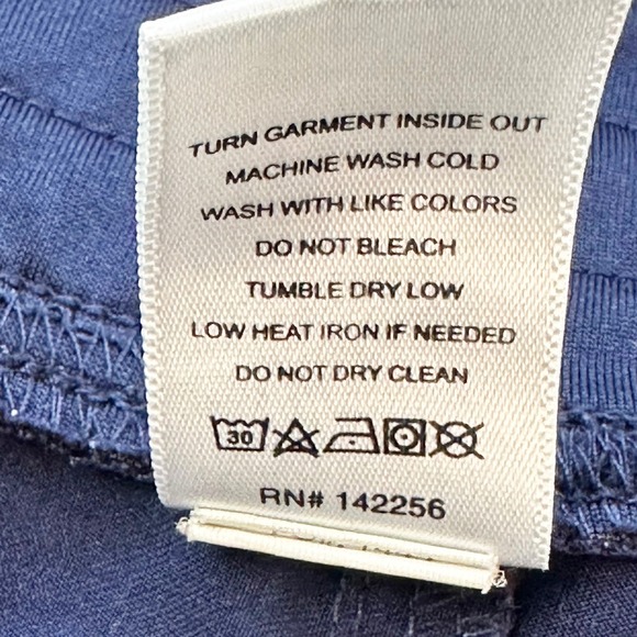 FIGS Straight Leg Scrub Pants • Small • Navy blue - Picture 7 of 9